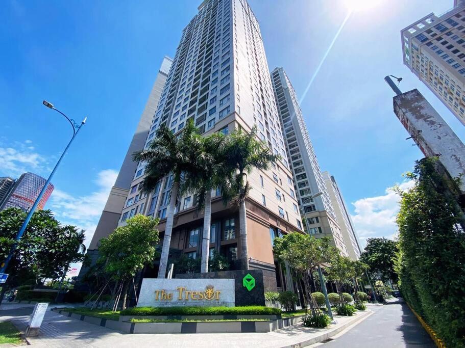 View, 1km To Center, Br & Sofa Bed, Free Gym *
