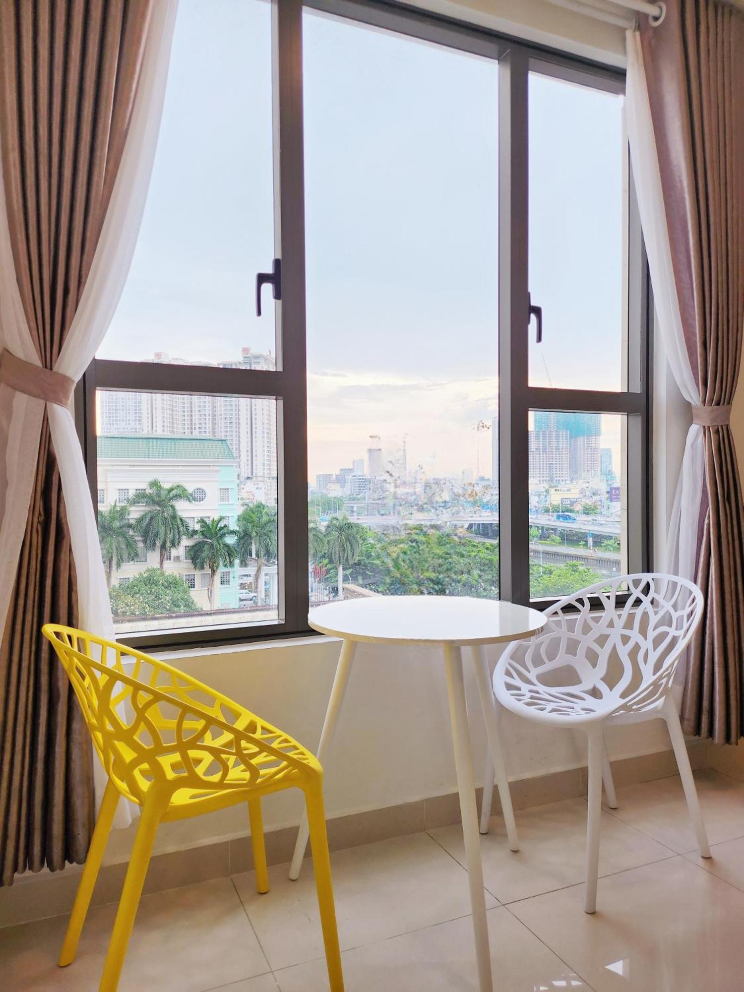 View, 1km To Center, Br & Sofa Bed, Free Gym Căn hộ